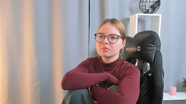 LacieEverding Momentaufnahme des Live-Raums auf Stripchat