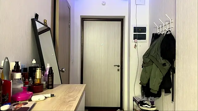 LalaSchwarting captura de la sala en vivo en Stripchat