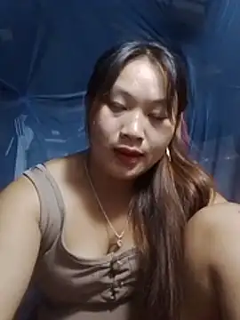Lan-oanh Momentaufnahme des Live-Raums auf Stripchat