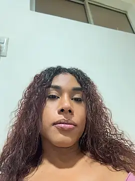 Latin_goddsexxx Momentaufnahme des Live-Raums auf Stripchat