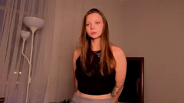 LeannBunda Momentaufnahme des Live-Raums auf Stripchat