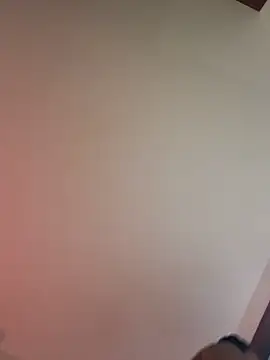 Lena-Williamss live room snapshot on Stripchat