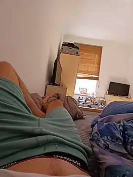 Levarboy live room snapshot on Stripchat