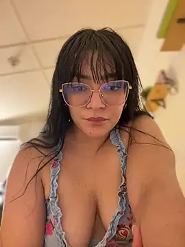Lia_flowers Momentaufnahme des Live-Raums auf Stripchat