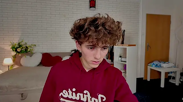 LiamMrNice снимок онлайн-комнаты на Stripchat