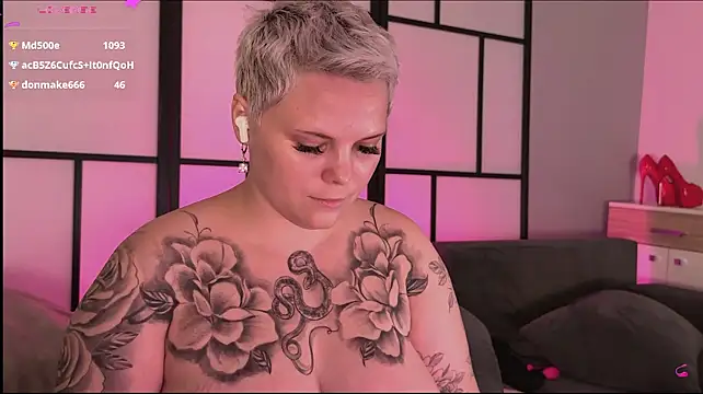 LikaBerry1 Momentaufnahme des Live-Raums auf Stripchat