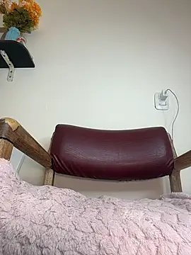 LilaRvsh Momentaufnahme des Live-Raums auf Stripchat