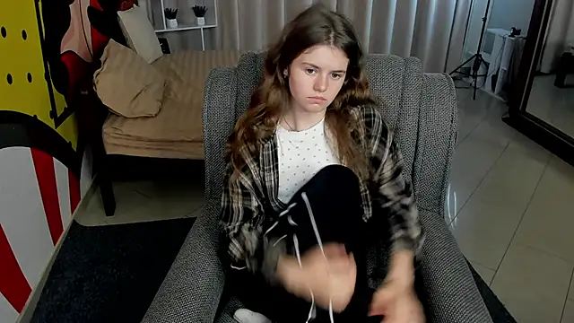 Lilith-BloomX live room snapshot on Stripchat