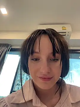 Lilonok captura de la sala en vivo en Stripchat