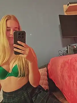 Lina_streaming Momentaufnahme des Live-Raums auf Stripchat