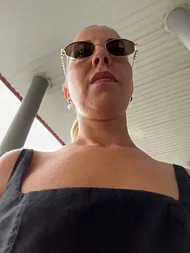 LisaMurr momentopname van live room op Stripchat