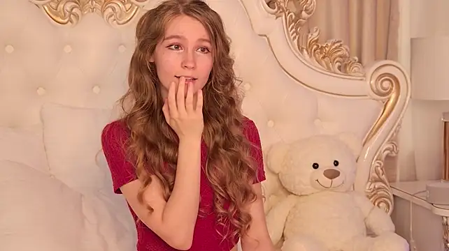 LisaStone live room snapshot on Stripchat