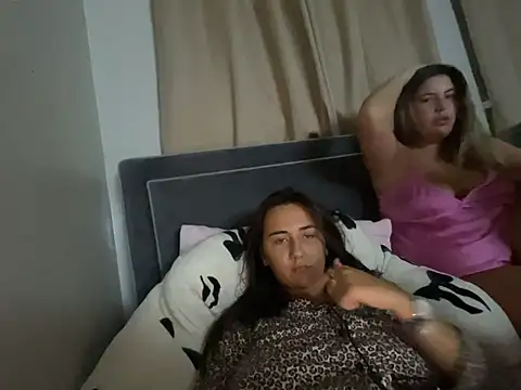 Lizzylouxox live room snapshot on Stripchat