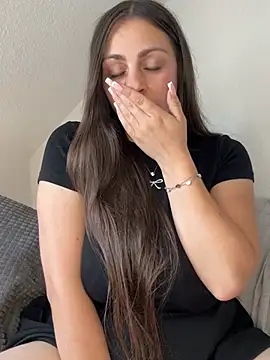 Loella-Rose momentopname van live room op Stripchat