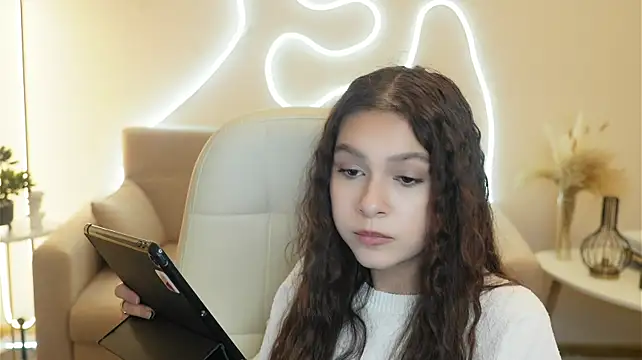 LolaGiesbrecht Momentaufnahme des Live-Raums auf Stripchat