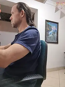 Look-Me live room snapshot on Stripchat