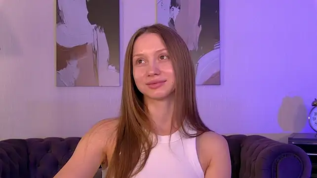 LoraVey live room snapshot on Stripchat