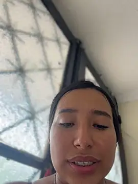 LorenOrtiiz Momentaufnahme des Live-Raums auf Stripchat