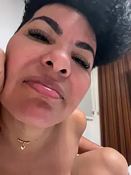 Lorenamilf50 Momentaufnahme des Live-Raums auf Stripchat
