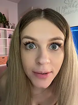 Love_Bri momentopname van live room op Stripchat