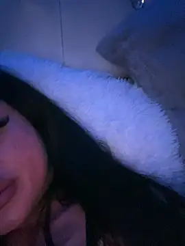 Lovesssssssyyoouu Momentaufnahme des Live-Raums auf Stripchat