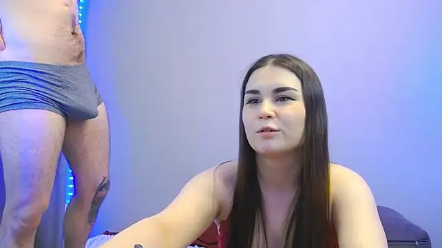 LucyMuur momentopname van live room op Stripchat