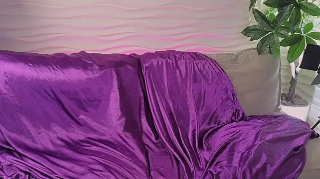 Lulu_Kissmi Momentaufnahme des Live-Raums auf Stripchat