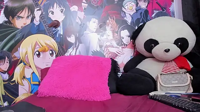 Luluu_08 live room snapshot on Stripchat
