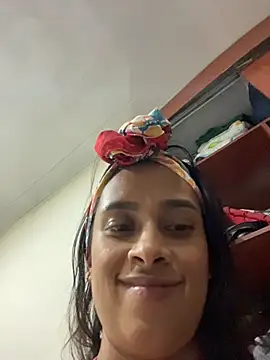 LunaHeat momentopname van live room op Stripchat