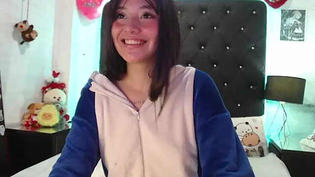 Luna_black19 Momentaufnahme des Live-Raums auf Stripchat
