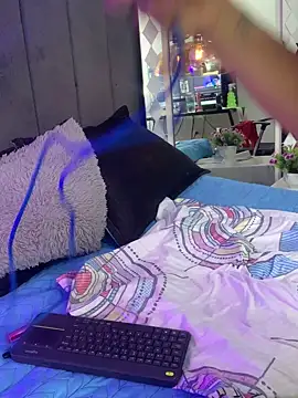 Lunna_Rossee momentopname van live room op Stripchat