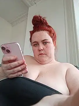 Lusty_lucie Momentaufnahme des Live-Raums auf Stripchat