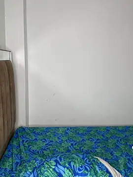 MIA_GT777 captura de la sala en vivo en Stripchat