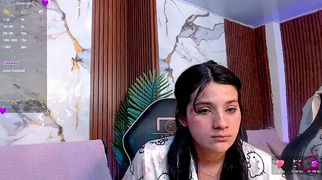 MOONN_TAY Momentaufnahme des Live-Raums auf Stripchat