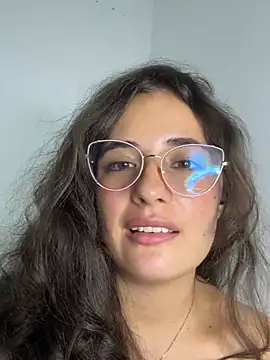 M_iiaa Momentaufnahme des Live-Raums auf Stripchat