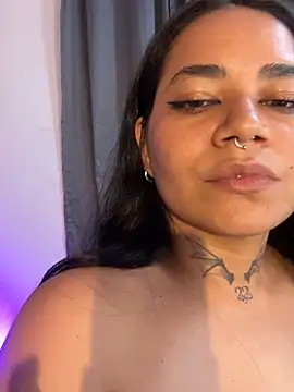 Mabelydani captura de la sala en vivo en Stripchat