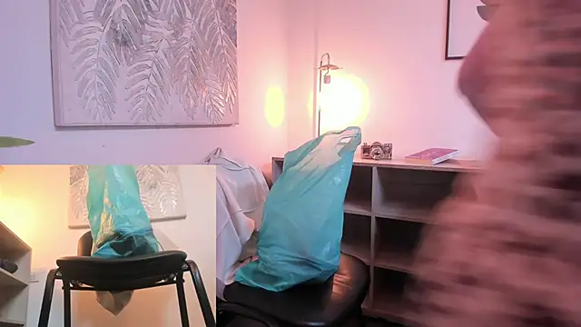 MadissonLow Momentaufnahme des Live-Raums auf Stripchat