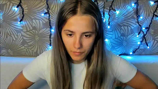 MaggieCake live room snapshot on Stripchat