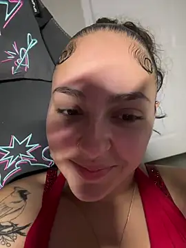 Mamachulita снимок онлайн-комнаты на Stripchat