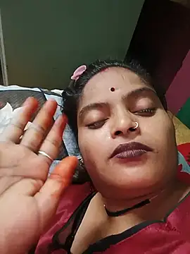 Manbi_bhabi Momentaufnahme des Live-Raums auf Stripchat