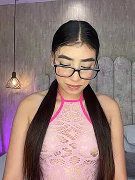 MariamNur_ momentopname van live room op Stripchat