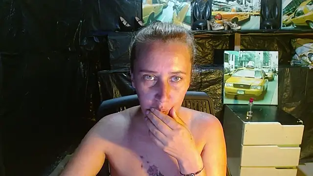 Mariam_wish captura de la sala en vivo en Stripchat