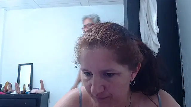 MarilinCarolina Momentaufnahme des Live-Raums auf Stripchat