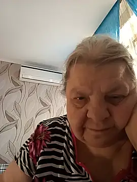 MartaMia68 снимок онлайн-комнаты на Stripchat