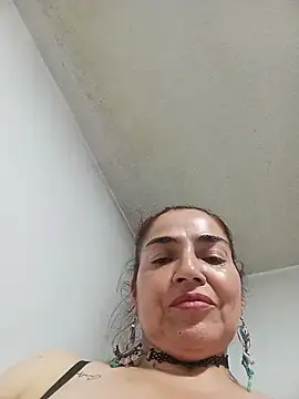 MaryRoze_ Momentaufnahme des Live-Raums auf Stripchat