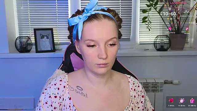 Mary_Blu снимок онлайн-комнаты на Stripchat