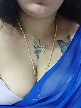 Mass_madhu live room snapshot on Stripchat
