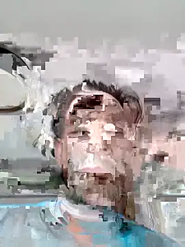 Mateuszsan live room snapshot on Stripchat