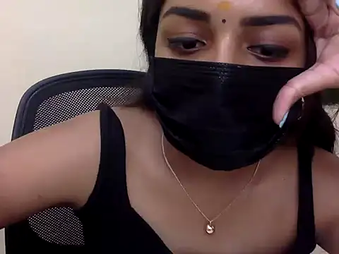 Meera-Mythun Momentaufnahme des Live-Raums auf Stripchat