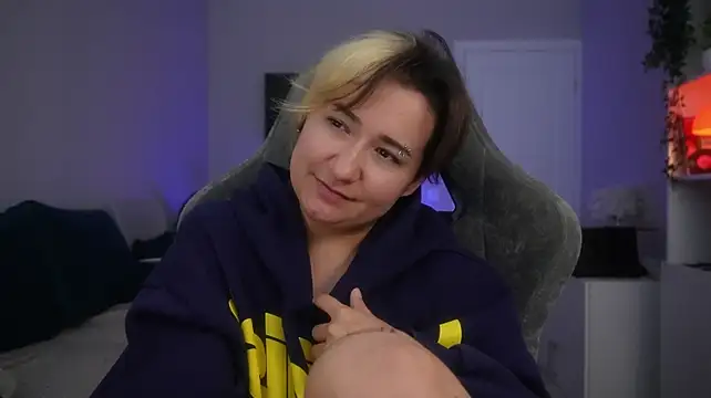 Megan__Hart momentopname van live room op Stripchat
